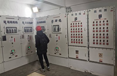 你知道調(diào)試防爆正壓柜的方法及技巧是什么嗎
